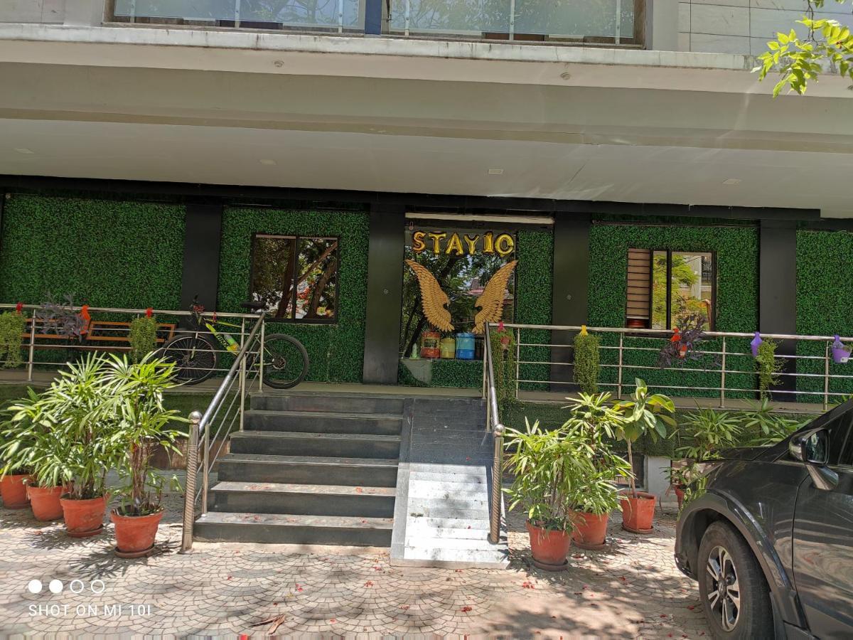 Stay10 Luxury Service Apartment Indaur Kültér fotó