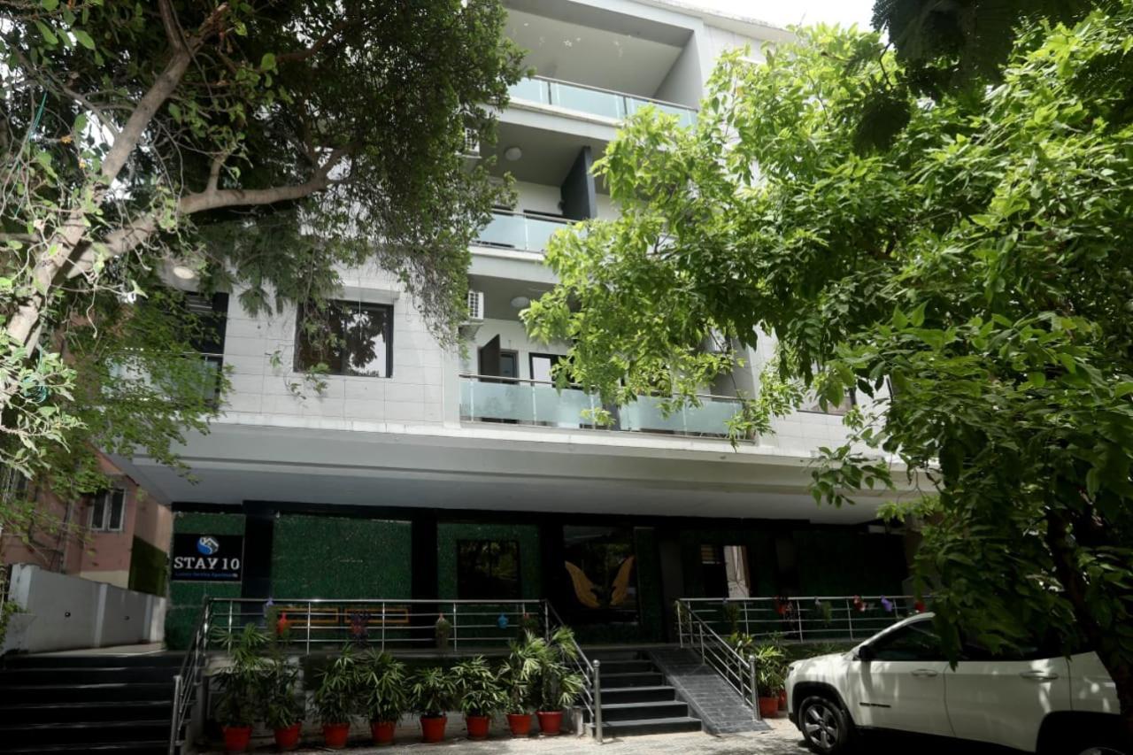 Stay10 Luxury Service Apartment Indaur Kültér fotó